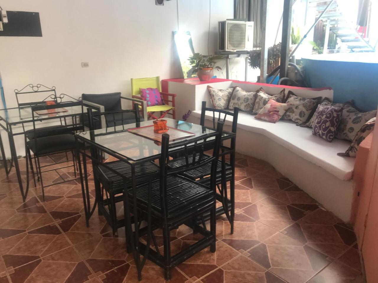 Cabinas Cafe Del Mar Hotel Manuel Antonio Bagian luar foto